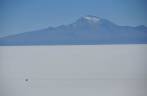 O vulcão Tunupa visto da Isla Icahuasi, no Salar de Uyuni, na Bolívia